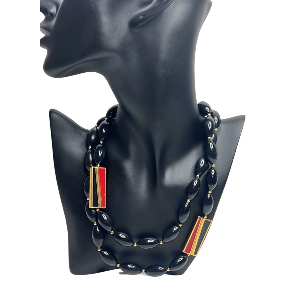 Vintage 80s Beaded Enamel and Gold Tone Necklace